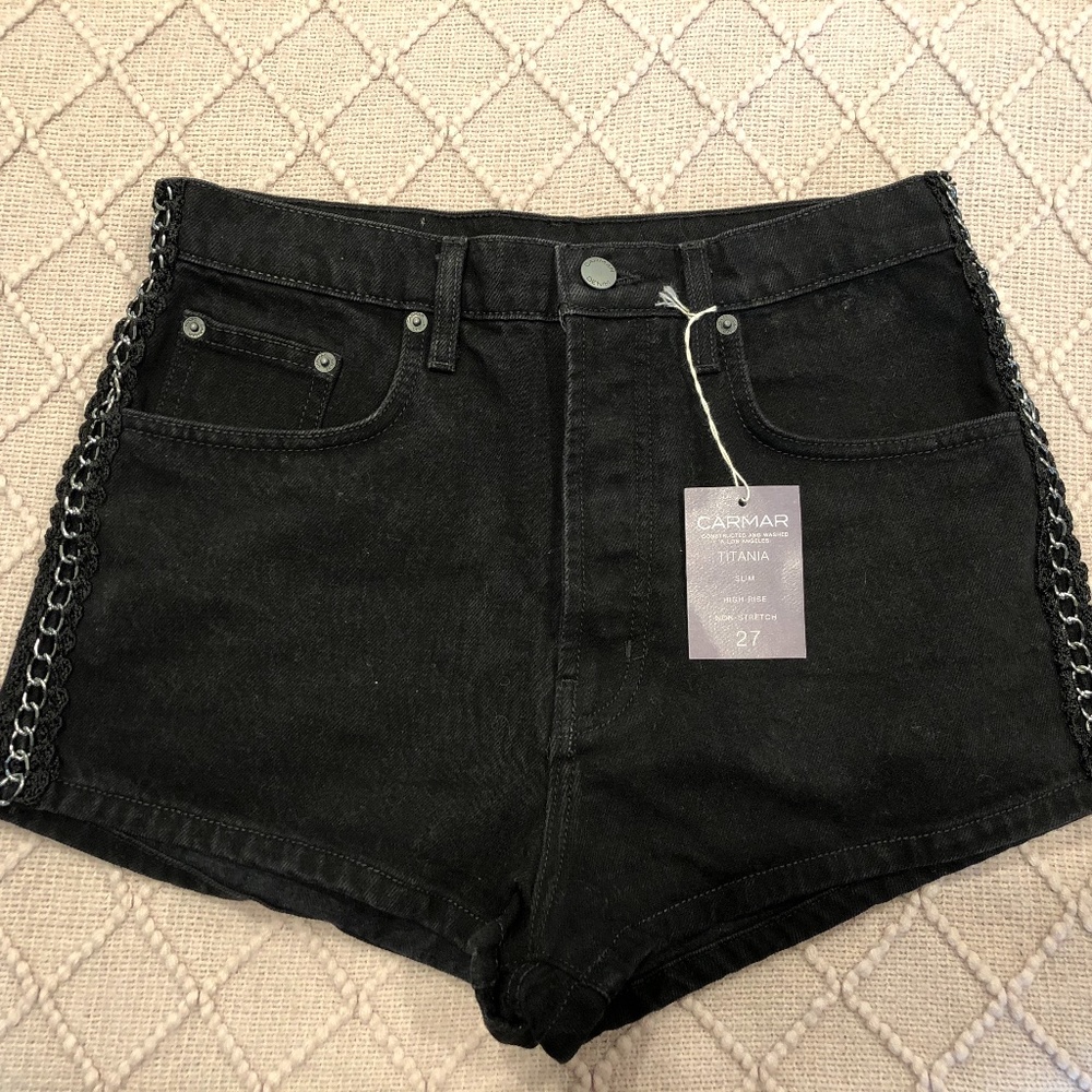 LF CARMAR Titania Shorts - NEW